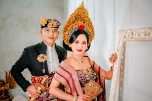 Pawiwahan Adi  & Juli