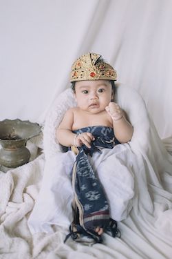 Undangan Upacara Tiga Bulanan