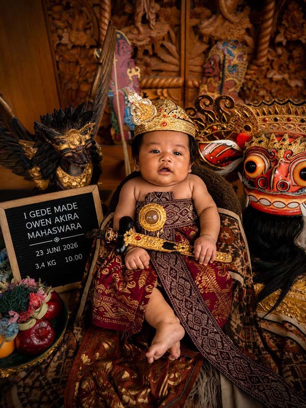 Undangan Upacara Tiga Bulanan